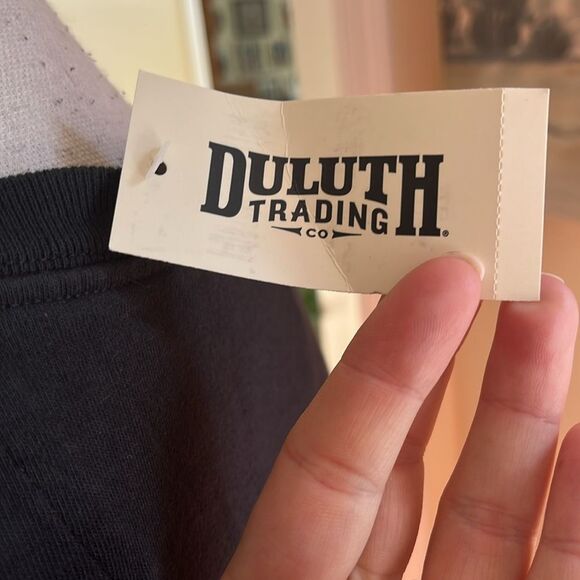 NWT Duluth Trading Co Black Long Sleeve Tee - Picture 2 of 8